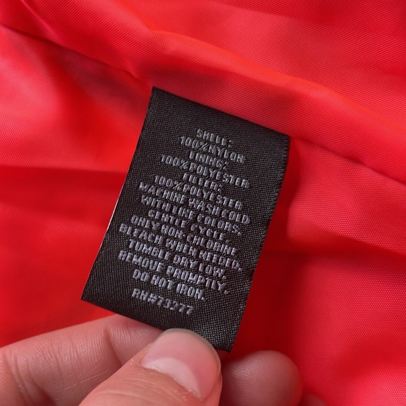 Women’s Black Quilted Neón Vest w/ Zippers and Pockets - Picture 4 of 4